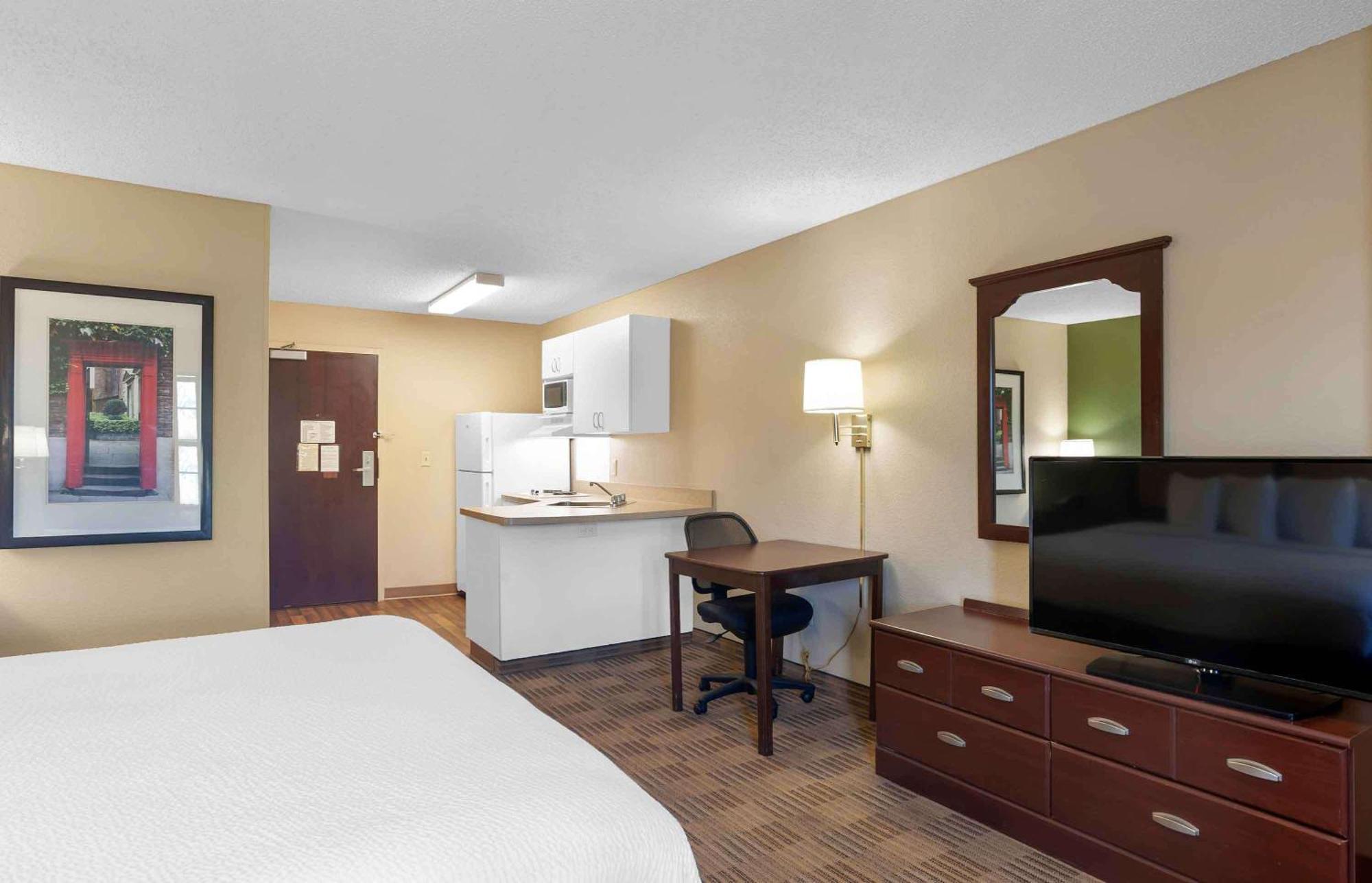 Extended Stay America Select Suites - Columbia - Ft Jackson Exterior foto